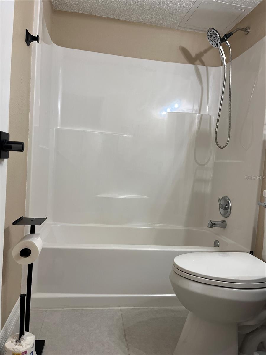 THE HAMPTONS AT BRANDON A CONDO - Residential Lease