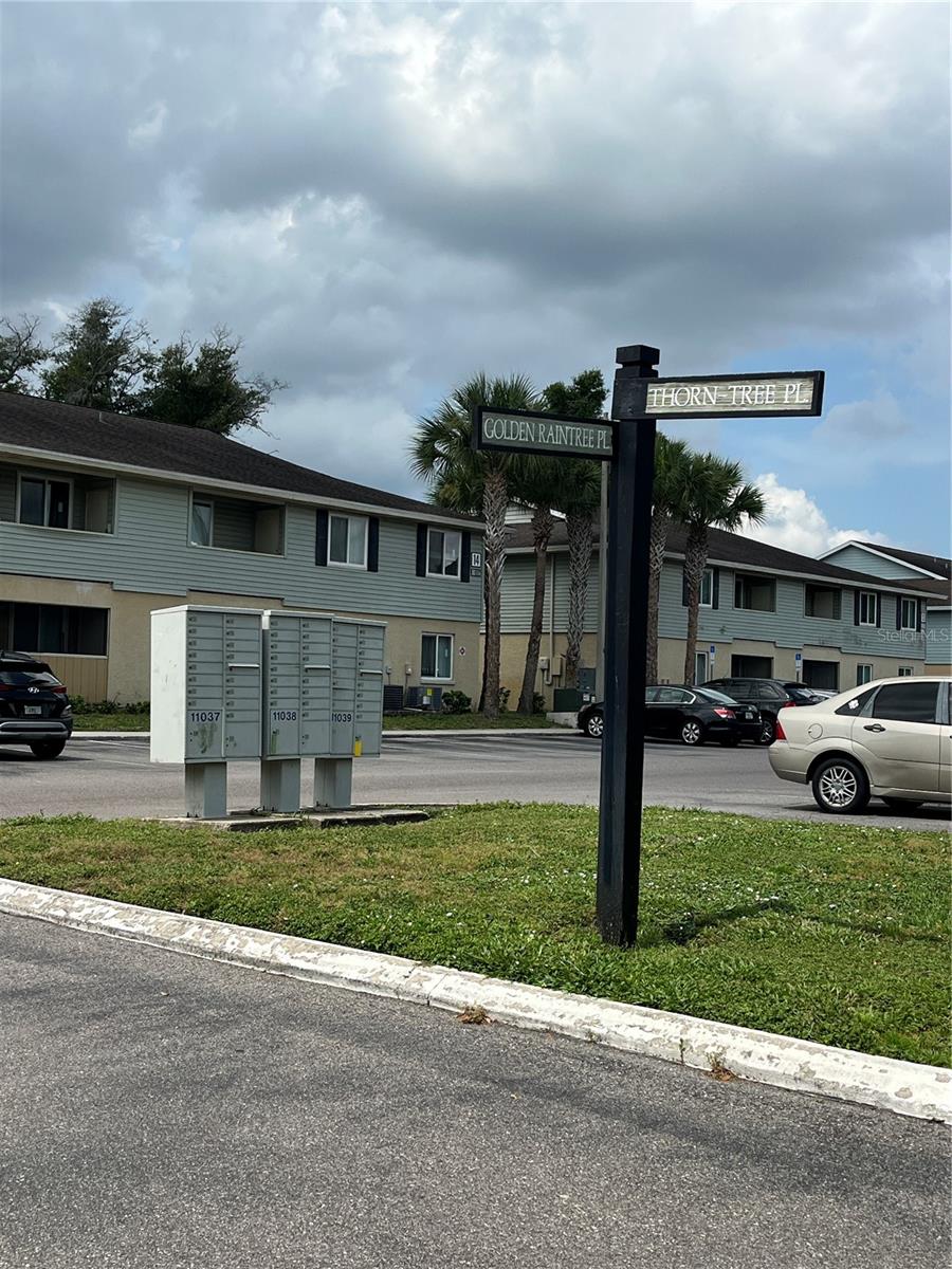 THE HAMPTONS AT BRANDON A CONDO - Residential Lease