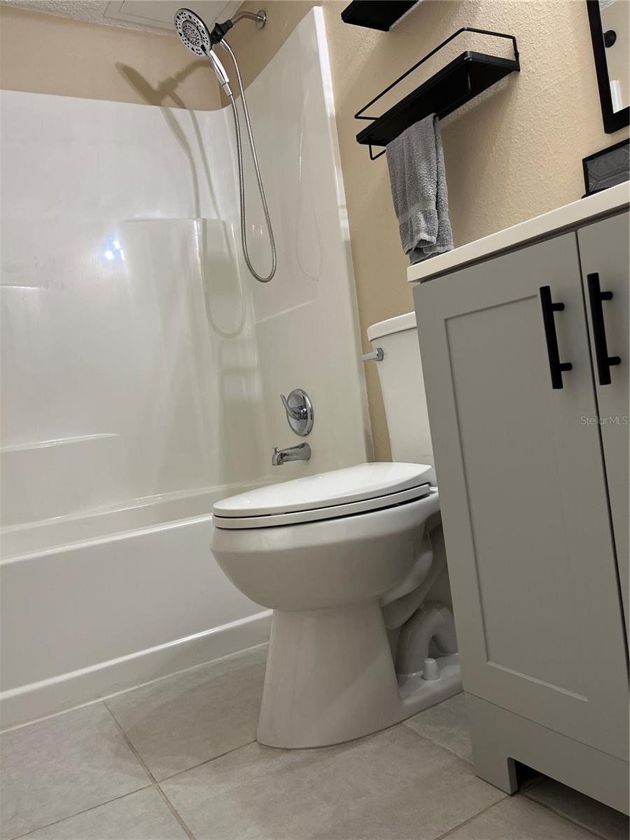 THE HAMPTONS AT BRANDON A CONDO - Residential Lease