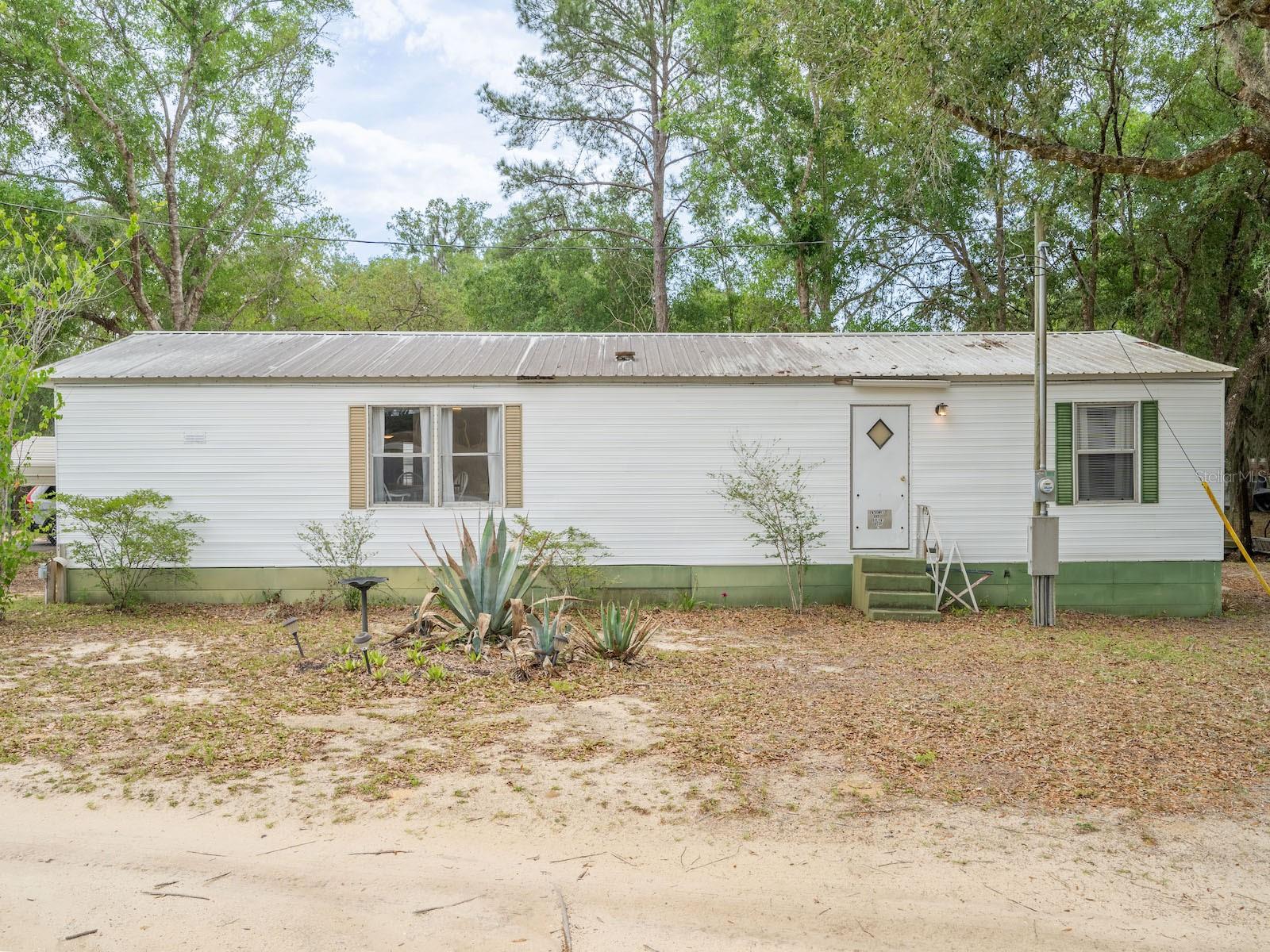 KERR BREEZY SHORES - Residential
