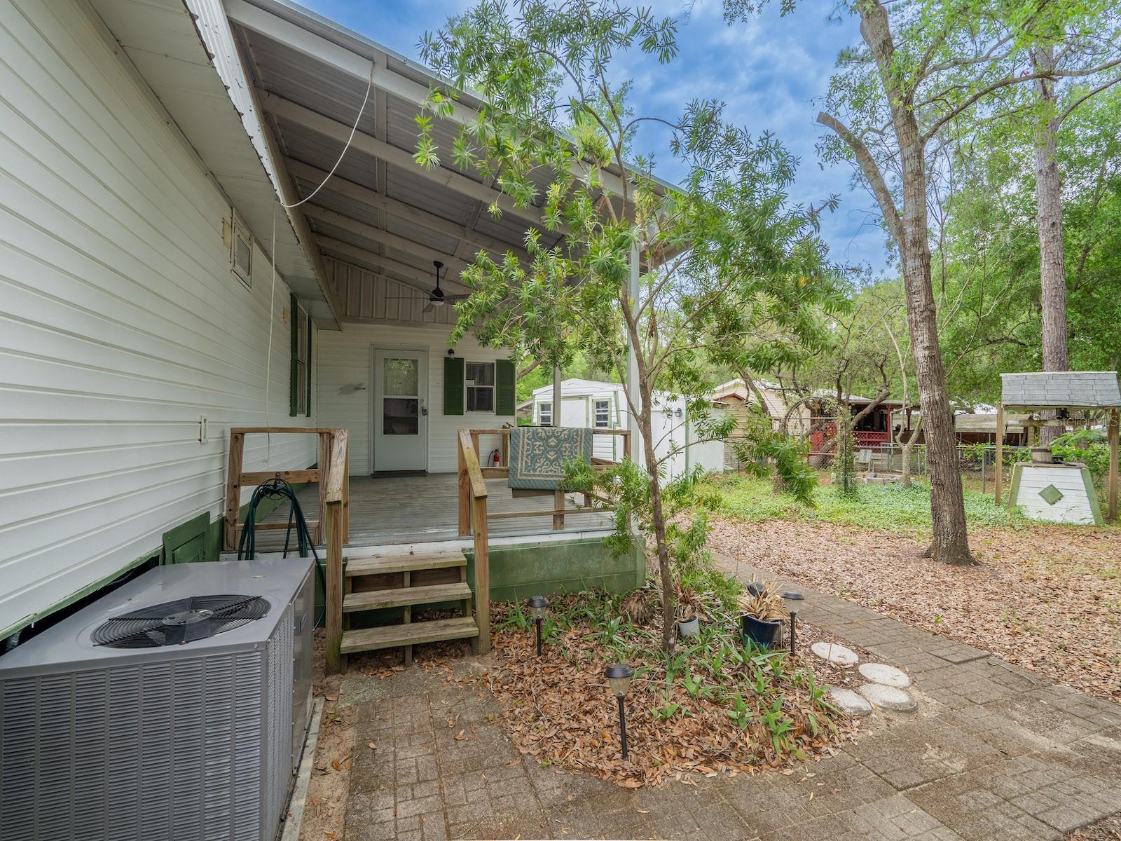 KERR BREEZY SHORES - Residential