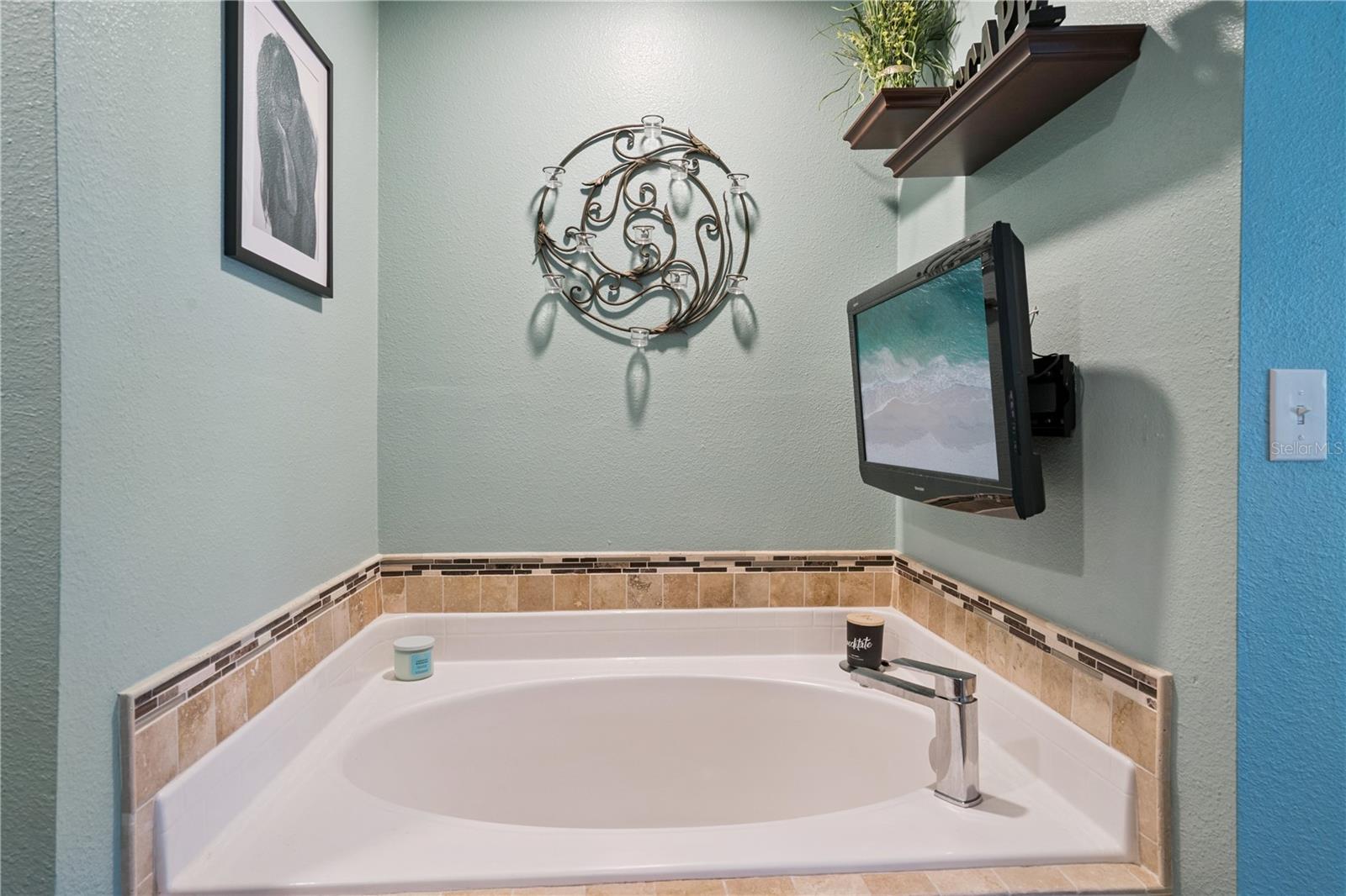 TAVARES FOXBOROUGH - Residential