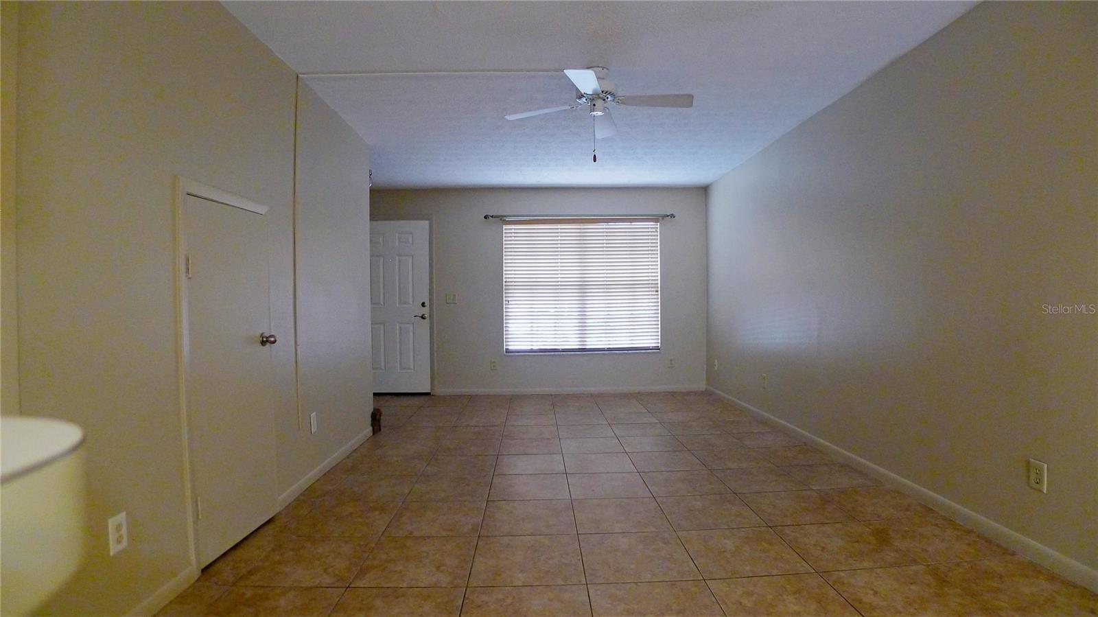 KINGSS COURT TWNHMS - Residential Lease