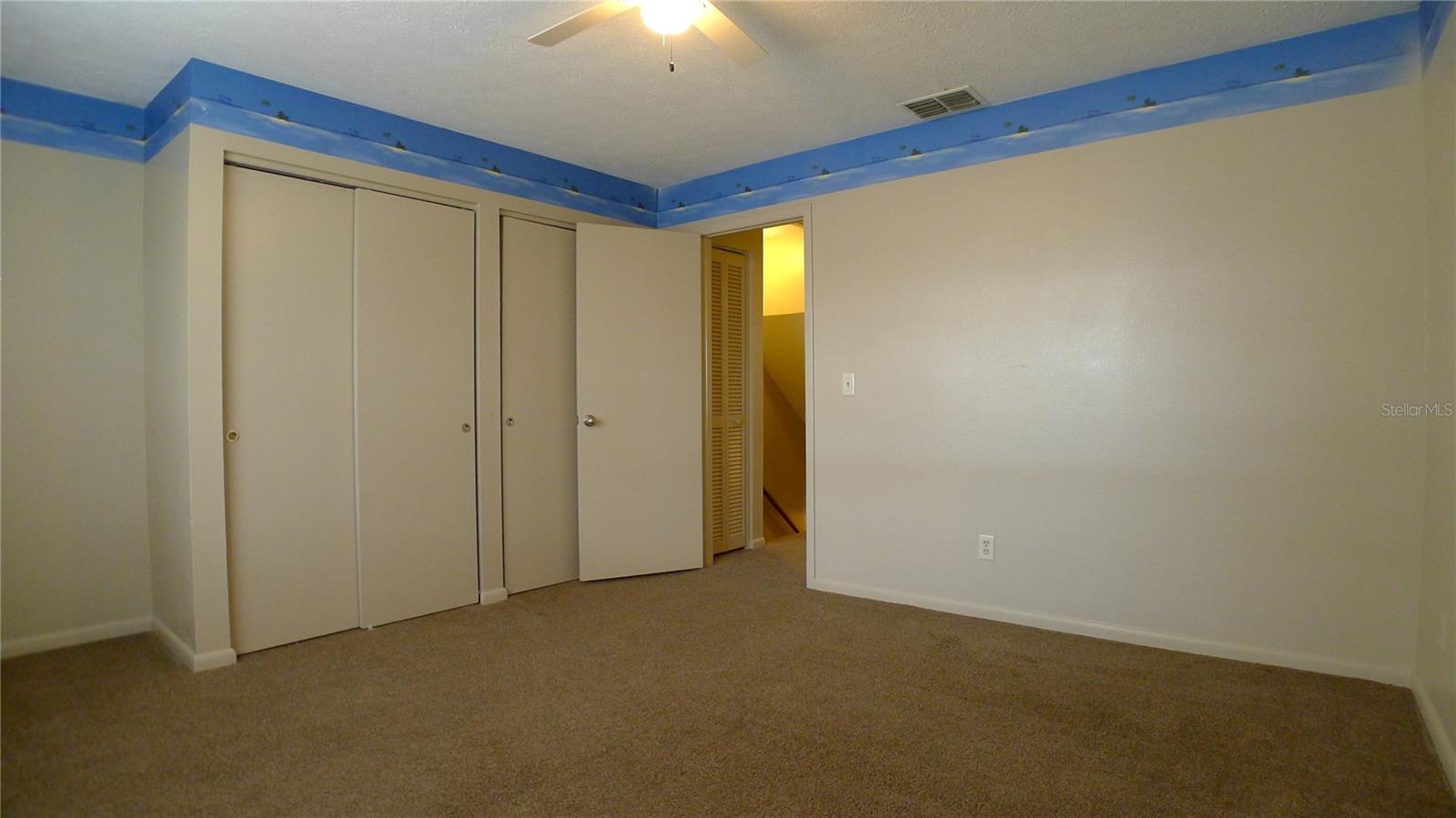 KINGSS COURT TWNHMS - Residential Lease