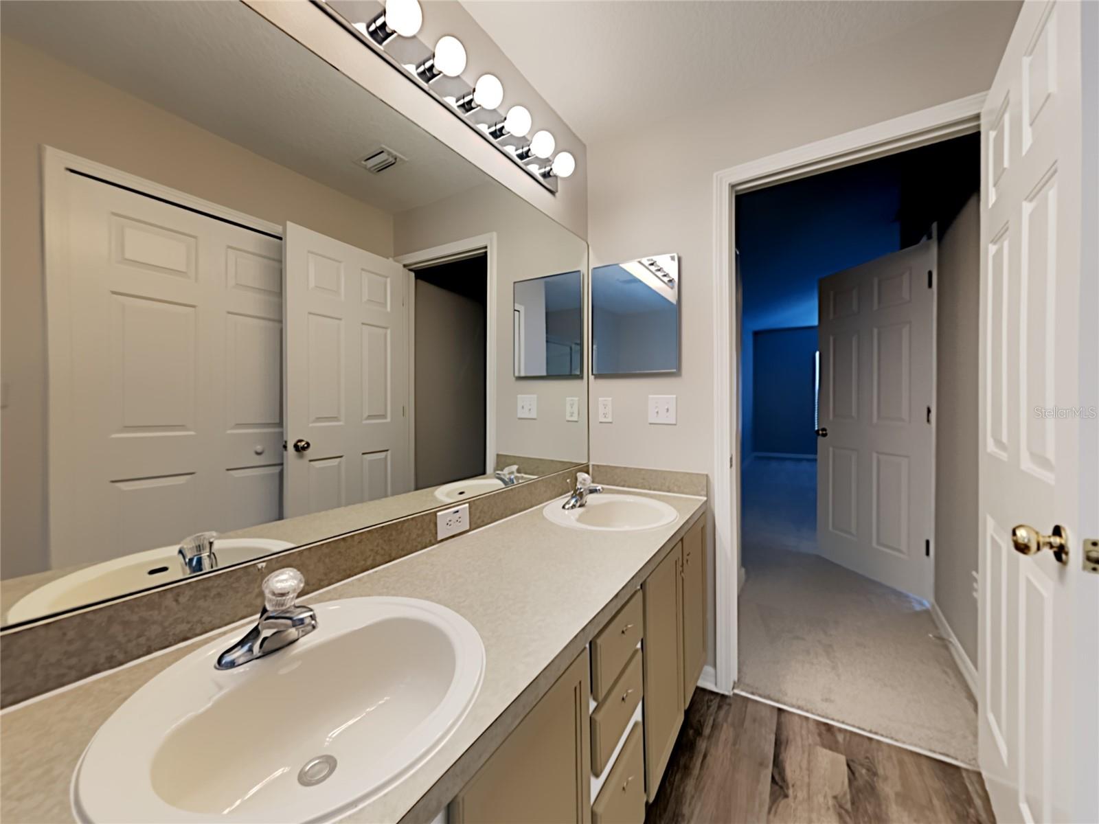SUMMERFIELD VILL I TR 21 UN - Residential Lease