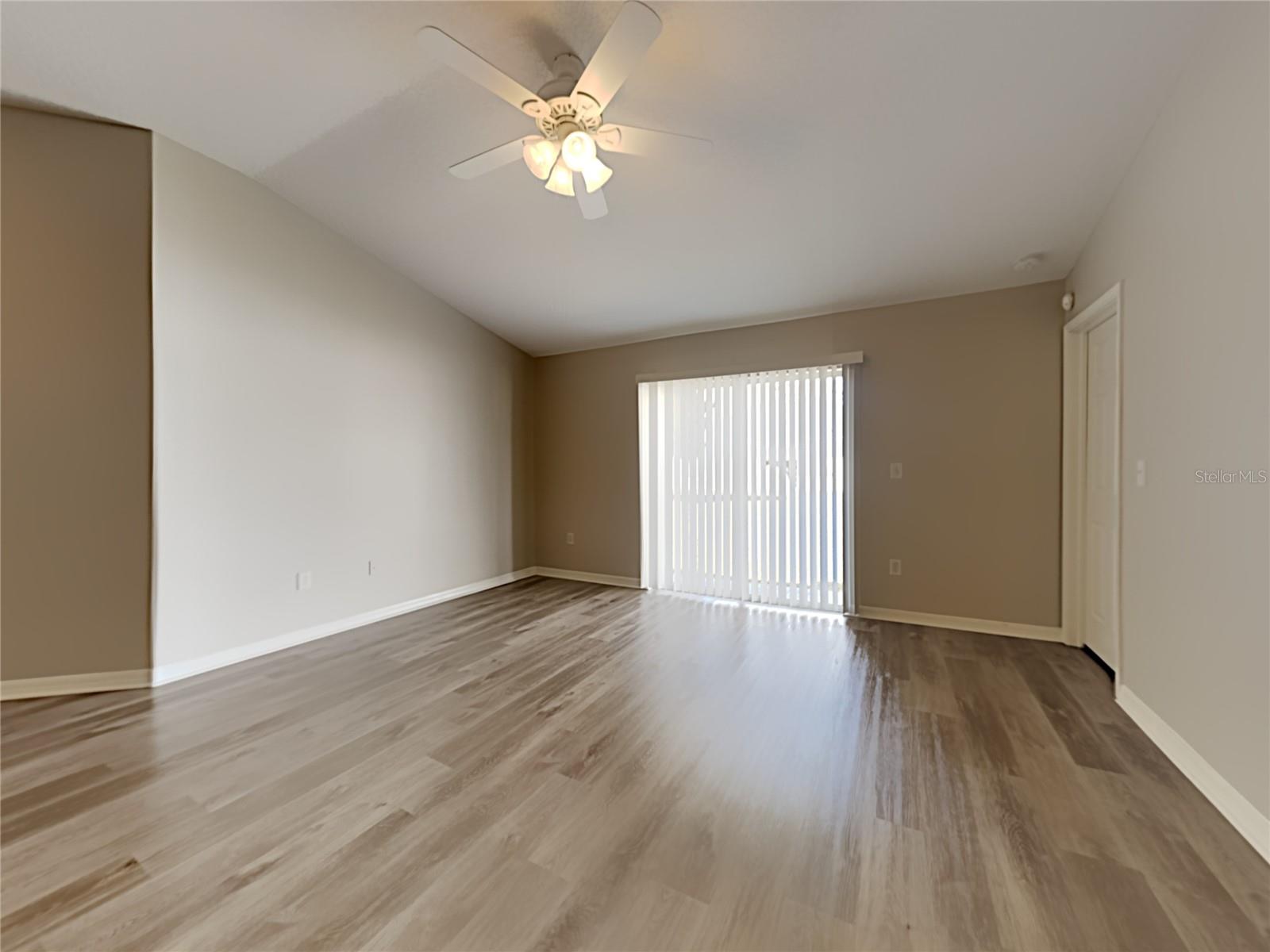 SUMMERFIELD VILL I TR 21 UN - Residential Lease