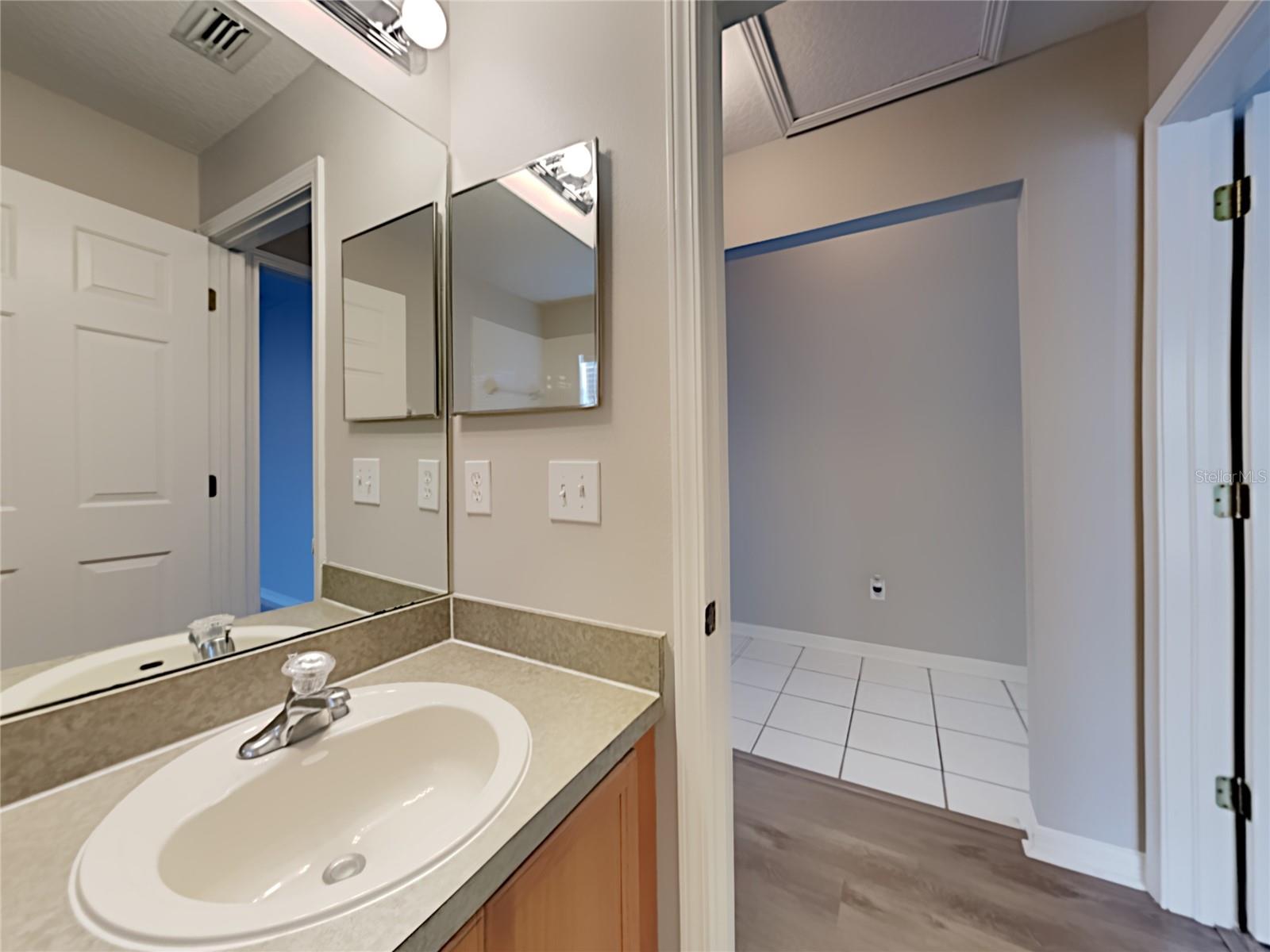SUMMERFIELD VILL I TR 21 UN - Residential Lease