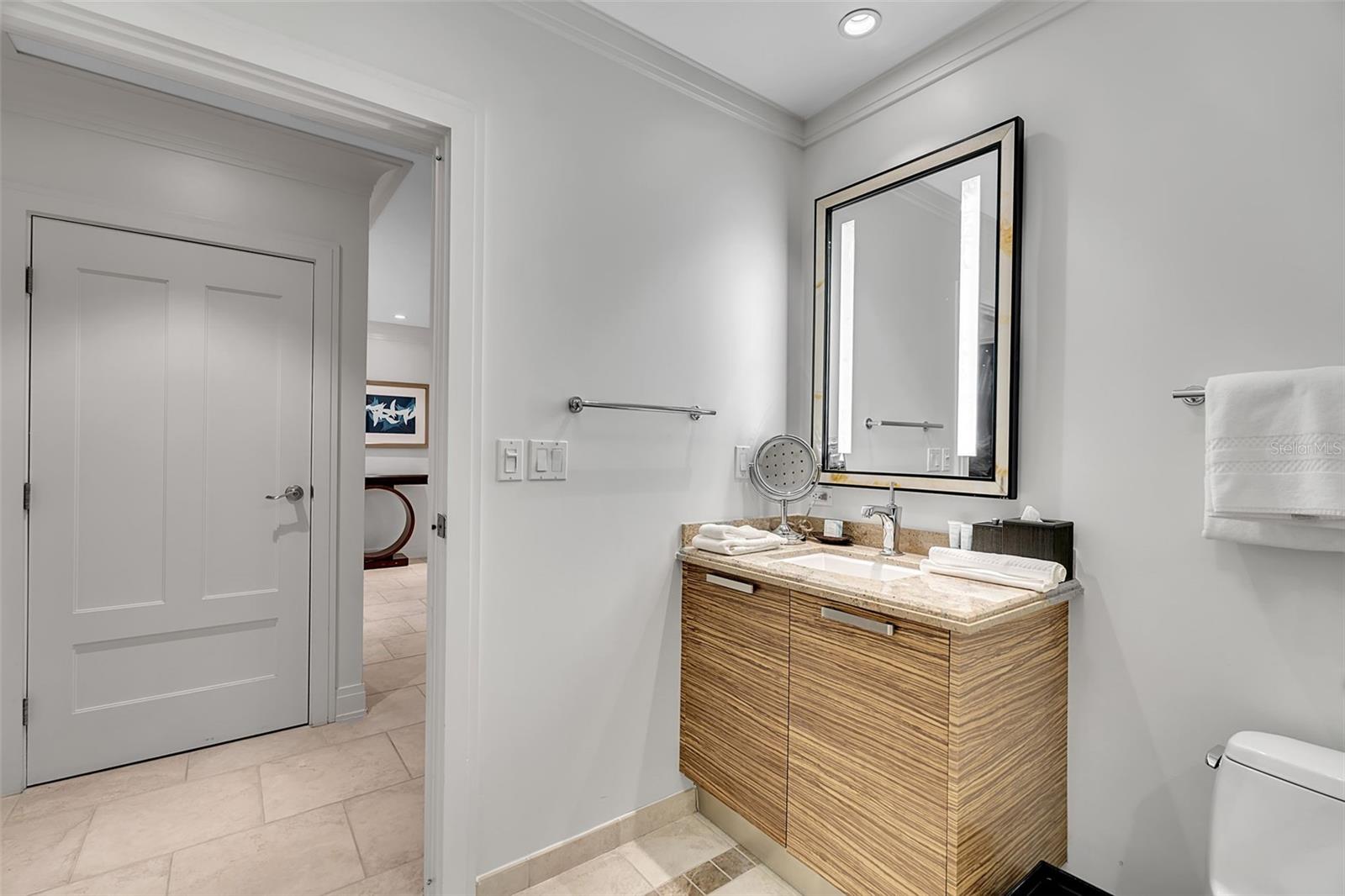 SIESTA KEY BEACH RESIDENCES II - Residential