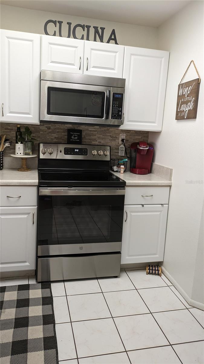 EMERALD BAY - Residential Lease