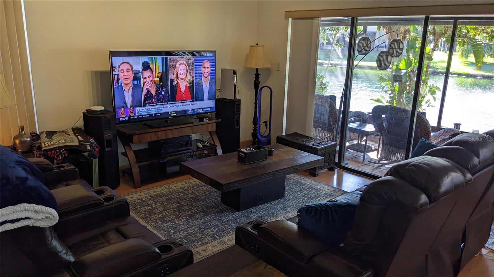 EMERALD BAY - Residential Lease