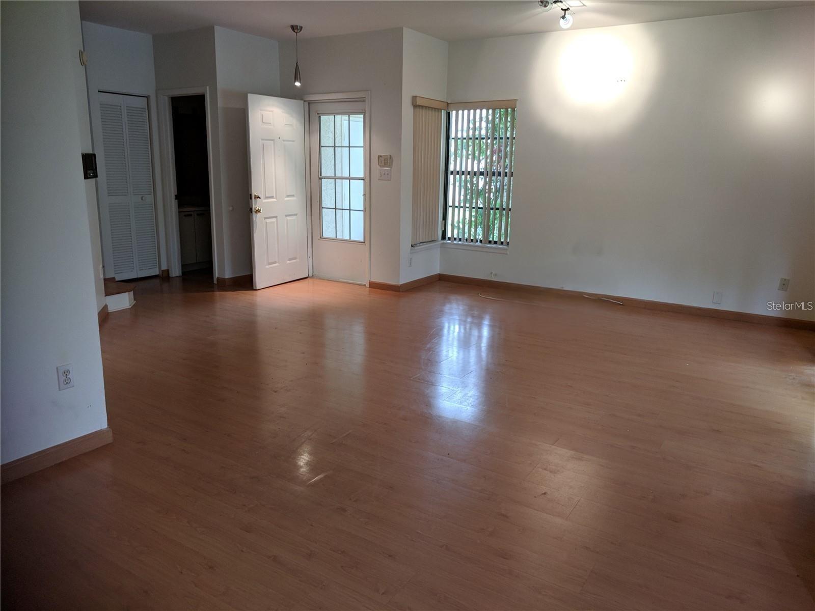 EMERALD BAY - Residential Lease
