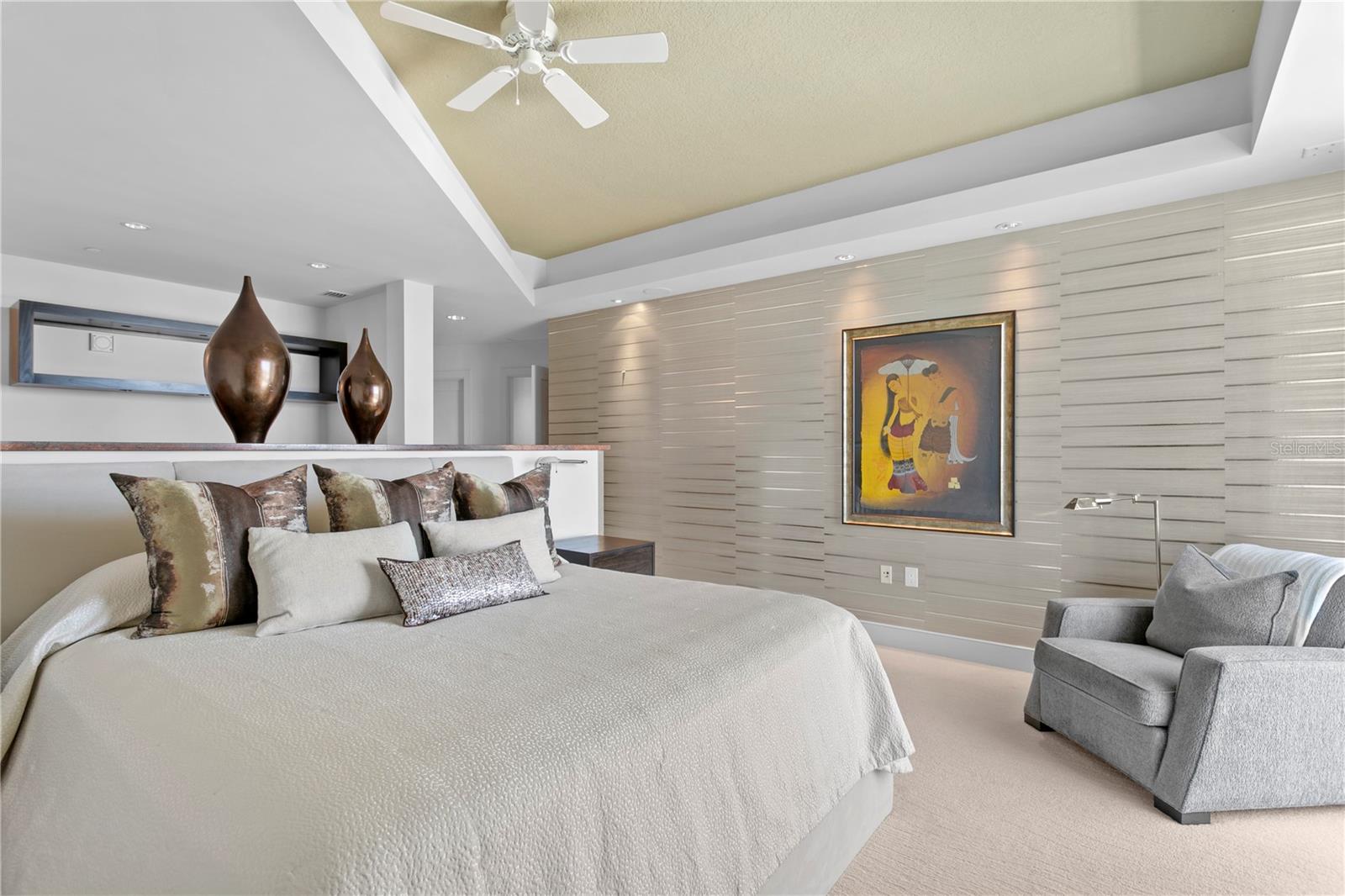 THE PLAZA HARBOUR ISLAND A CON - Residential