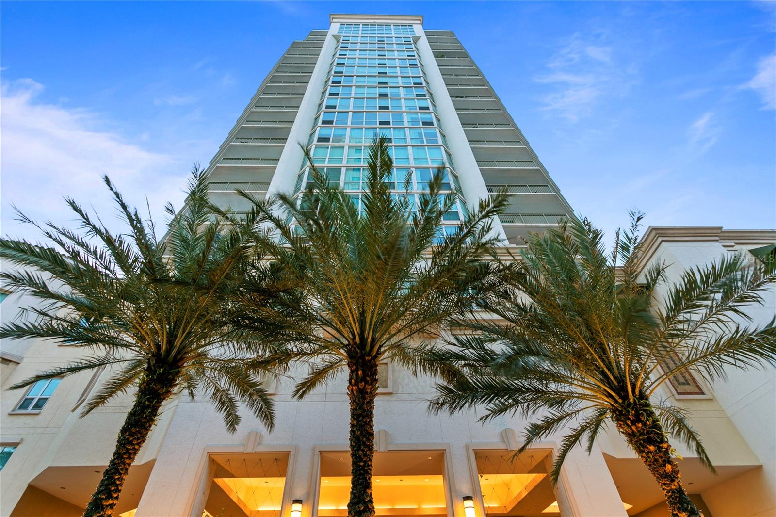 THE PLAZA HARBOUR ISLAND A CON - Residential