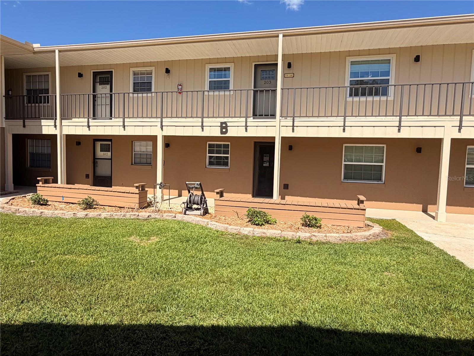 Escape to this charming 2 bedroom, 1 bath condo on the St. John's River perfect for a weekend getaway or the ultimate fishing retreat! This 2nd floor unit features a screened balcony overlooking the parking area with a view of the canal. It has a Brand New Air Conditioner system!!
Enjoy the covered boat slip with a lift, a fish cleaning station, and access to a community pool and recreation center.  Covered parking and ample guest parking make hosting easy. Don't miss this chance to own a slice of riverfront paradise.
