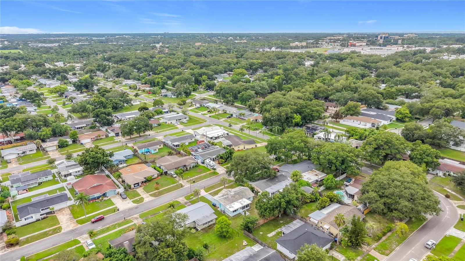 LARGO LAKE VILLAS - Residential