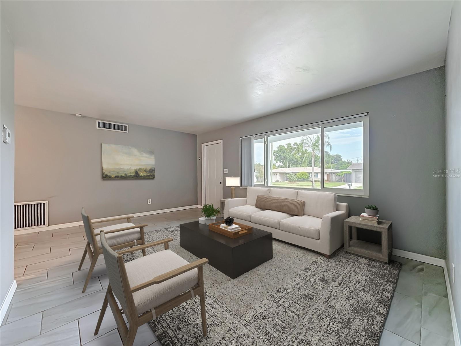 LARGO LAKE VILLAS - Residential
