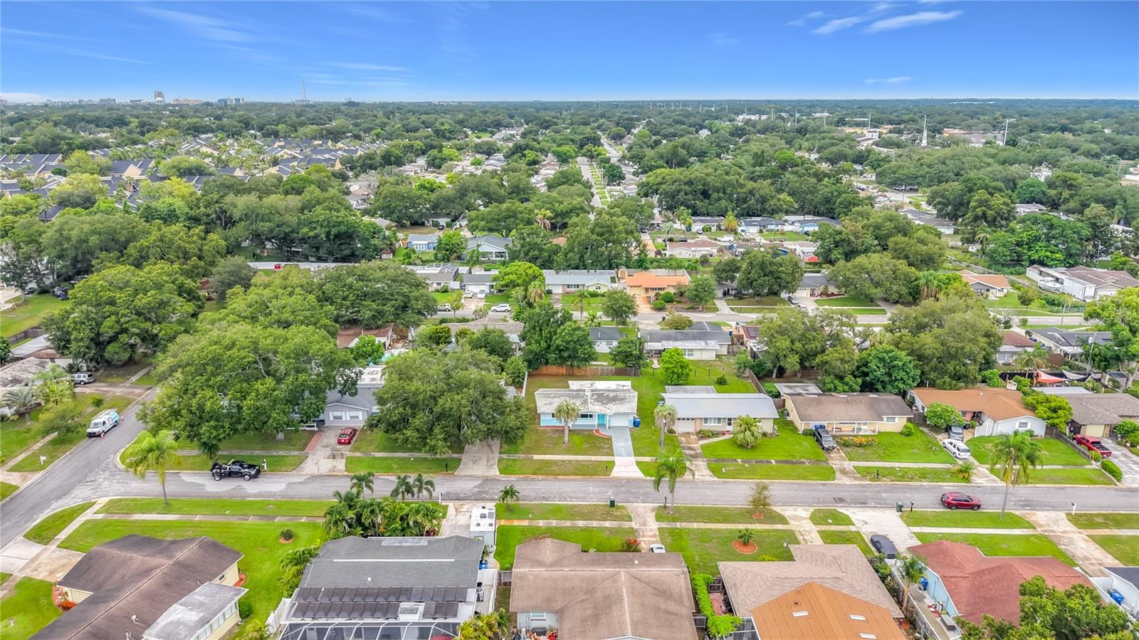 LARGO LAKE VILLAS - Residential