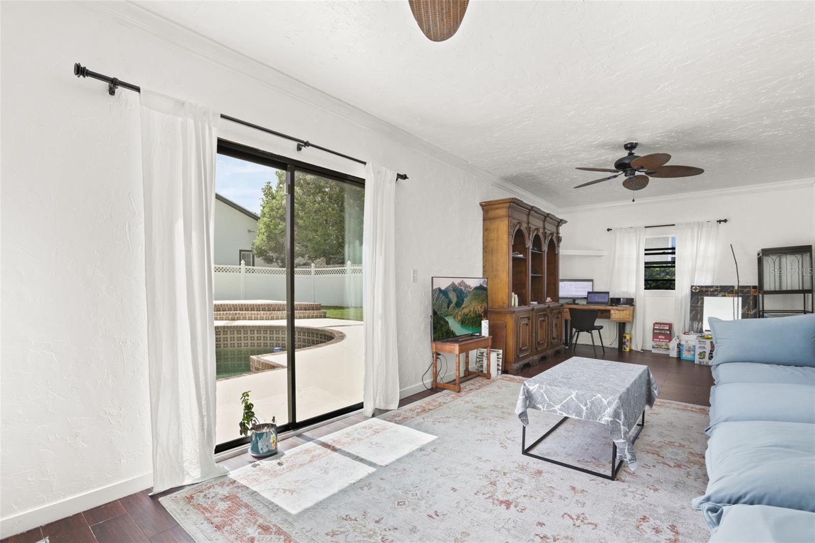 BAY VISTA ESTATES - Residential