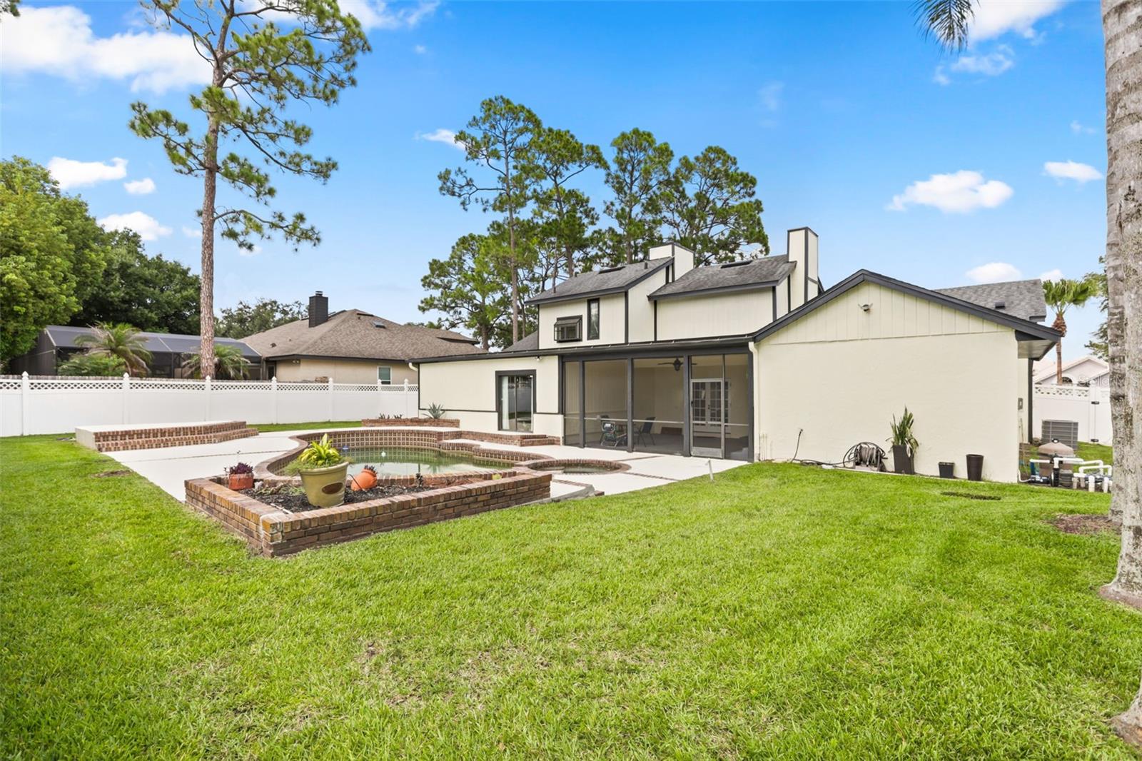 BAY VISTA ESTATES - Residential