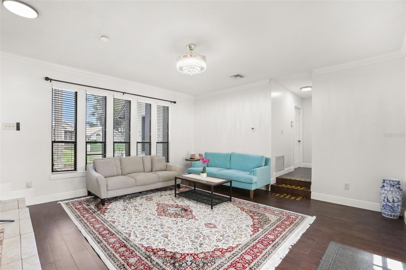 BAY VISTA ESTATES - Residential