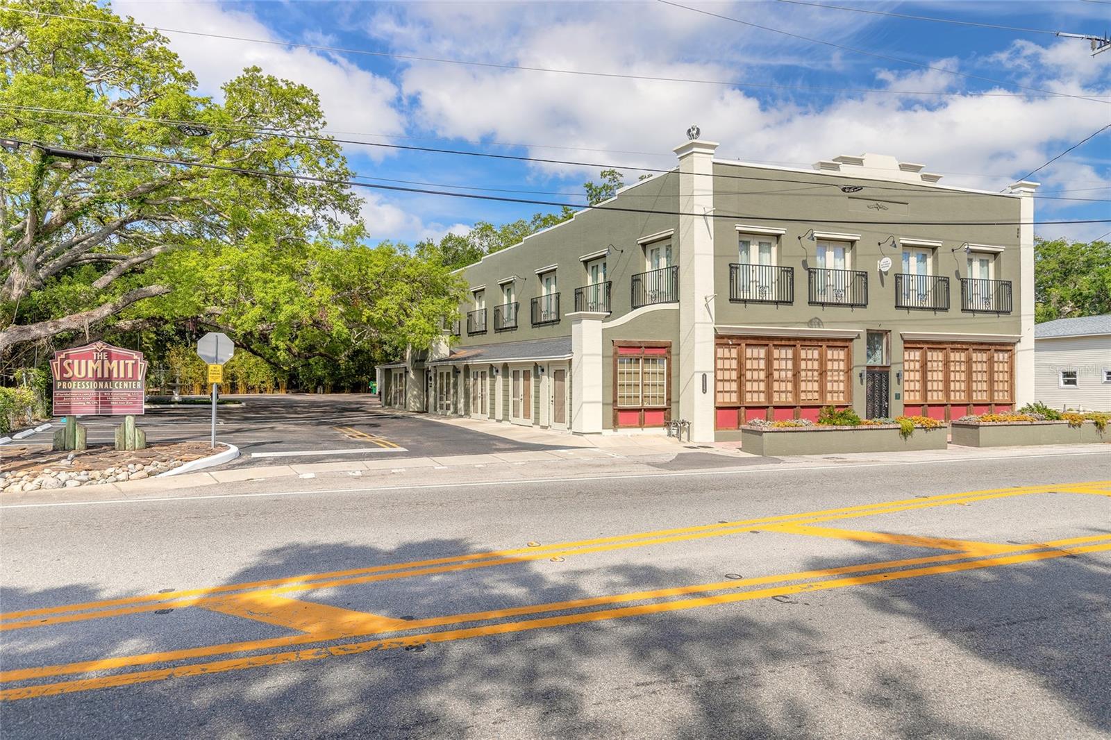 WALKERS HOLLY HILL - Commercial Sale