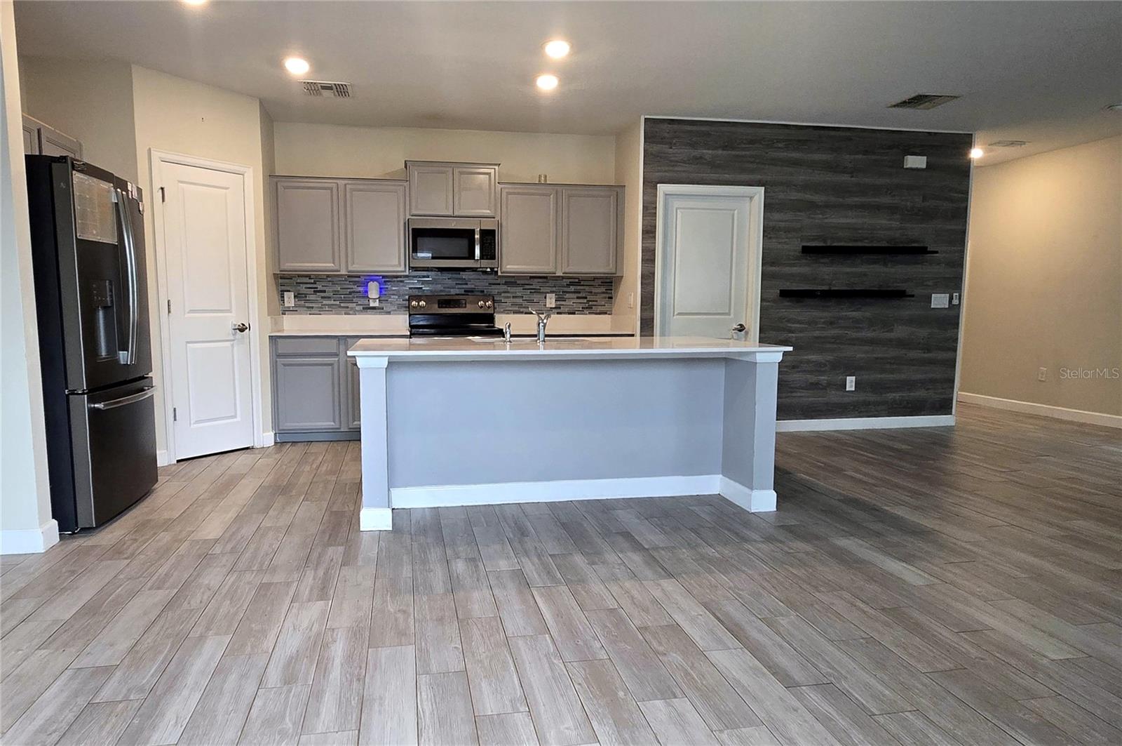 HIGHLAND MEADOWS PH 3 - Residential