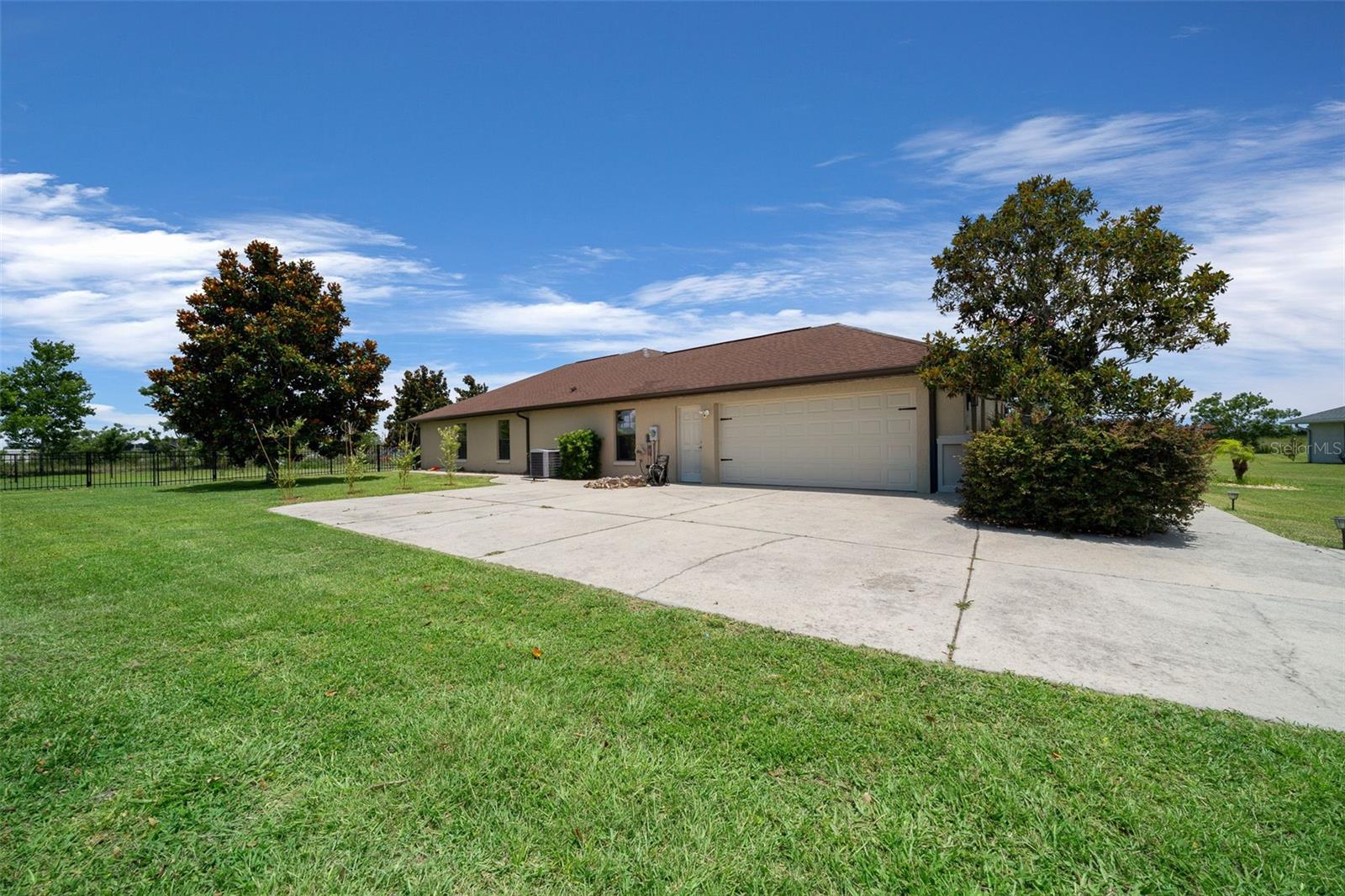 FOUNTAINS/GOLF PARK - Residential
