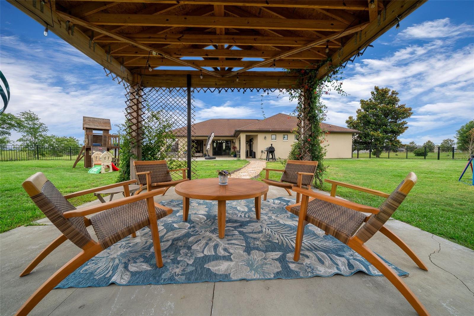 FOUNTAINS/GOLF PARK - Residential