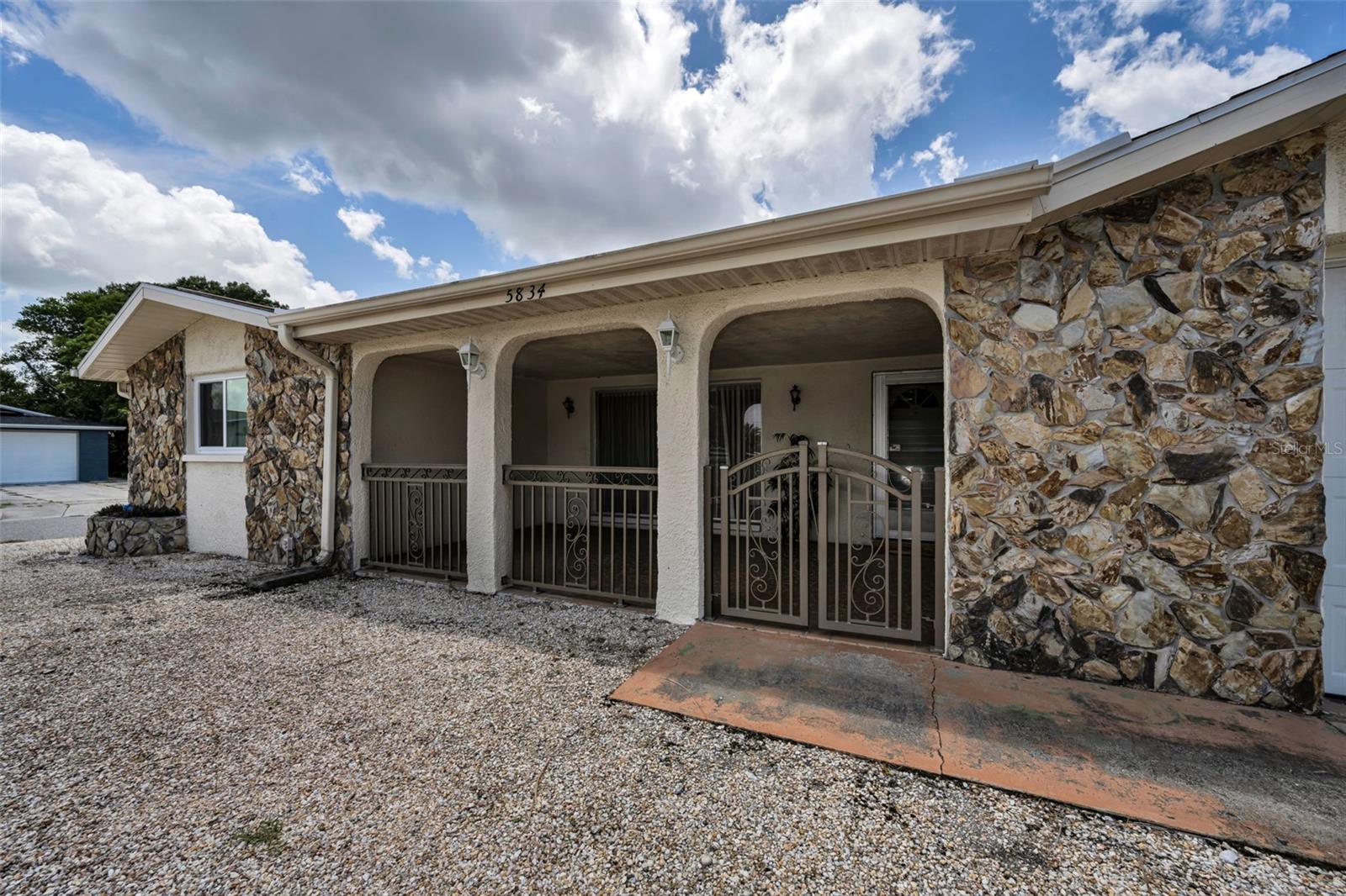 HOLIDAY GARDEN ESTATES - Residential