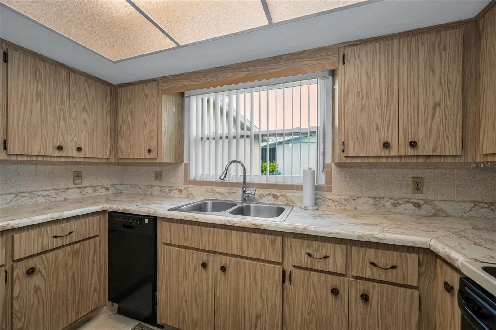 HOLIDAY GARDEN ESTATES - Residential