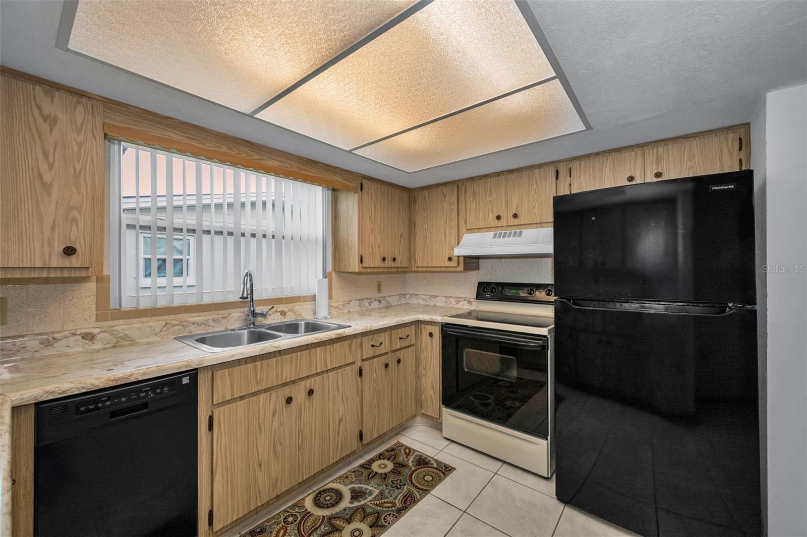 HOLIDAY GARDEN ESTATES - Residential