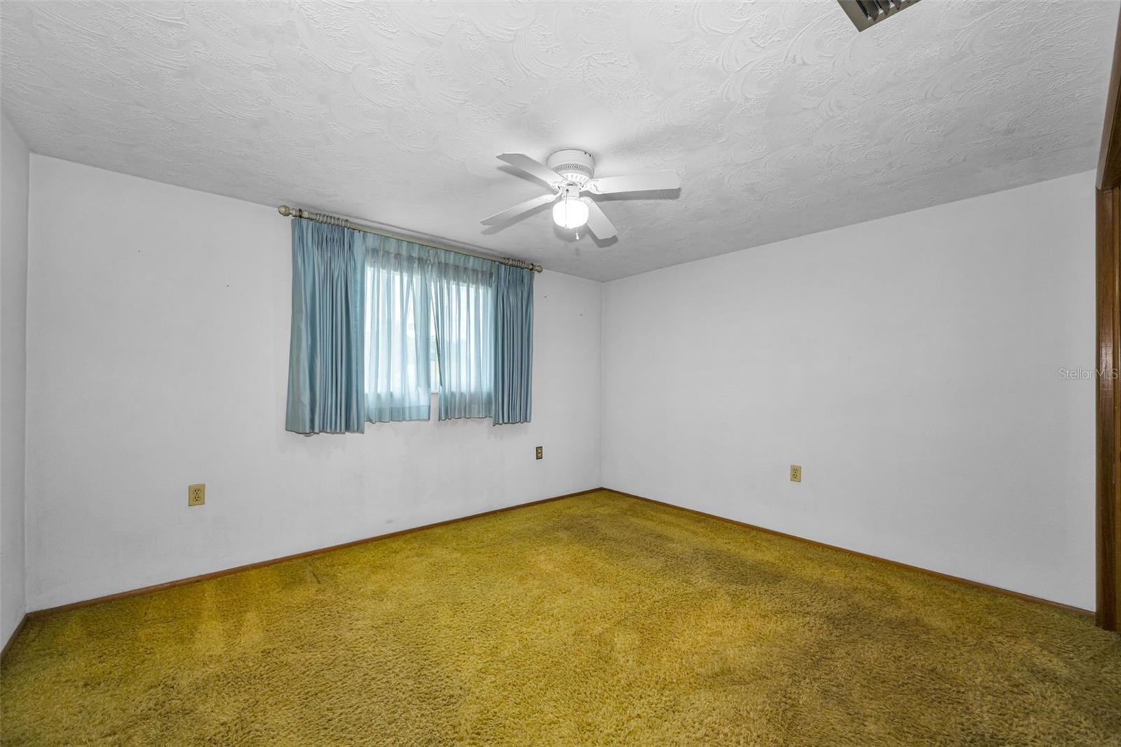 HOLIDAY GARDEN ESTATES - Residential