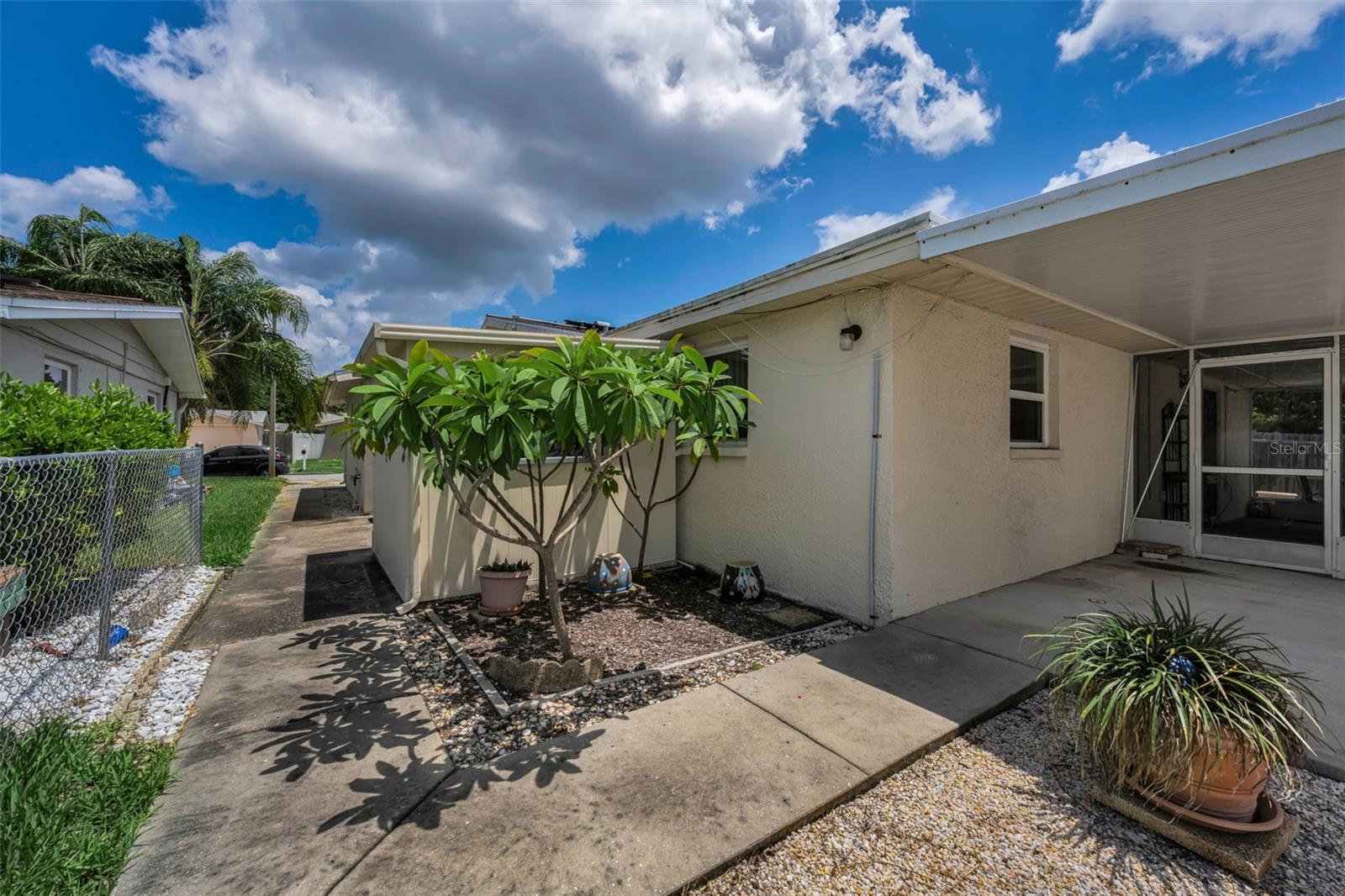 HOLIDAY GARDEN ESTATES - Residential