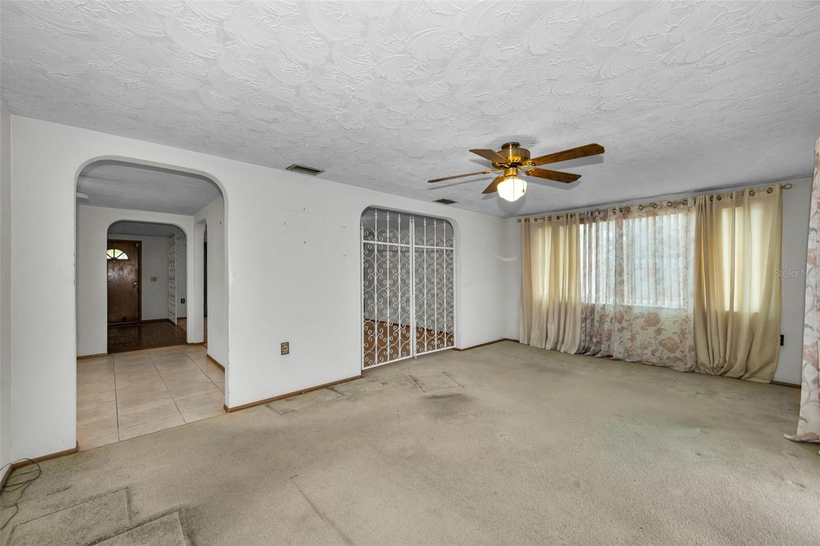 HOLIDAY GARDEN ESTATES - Residential