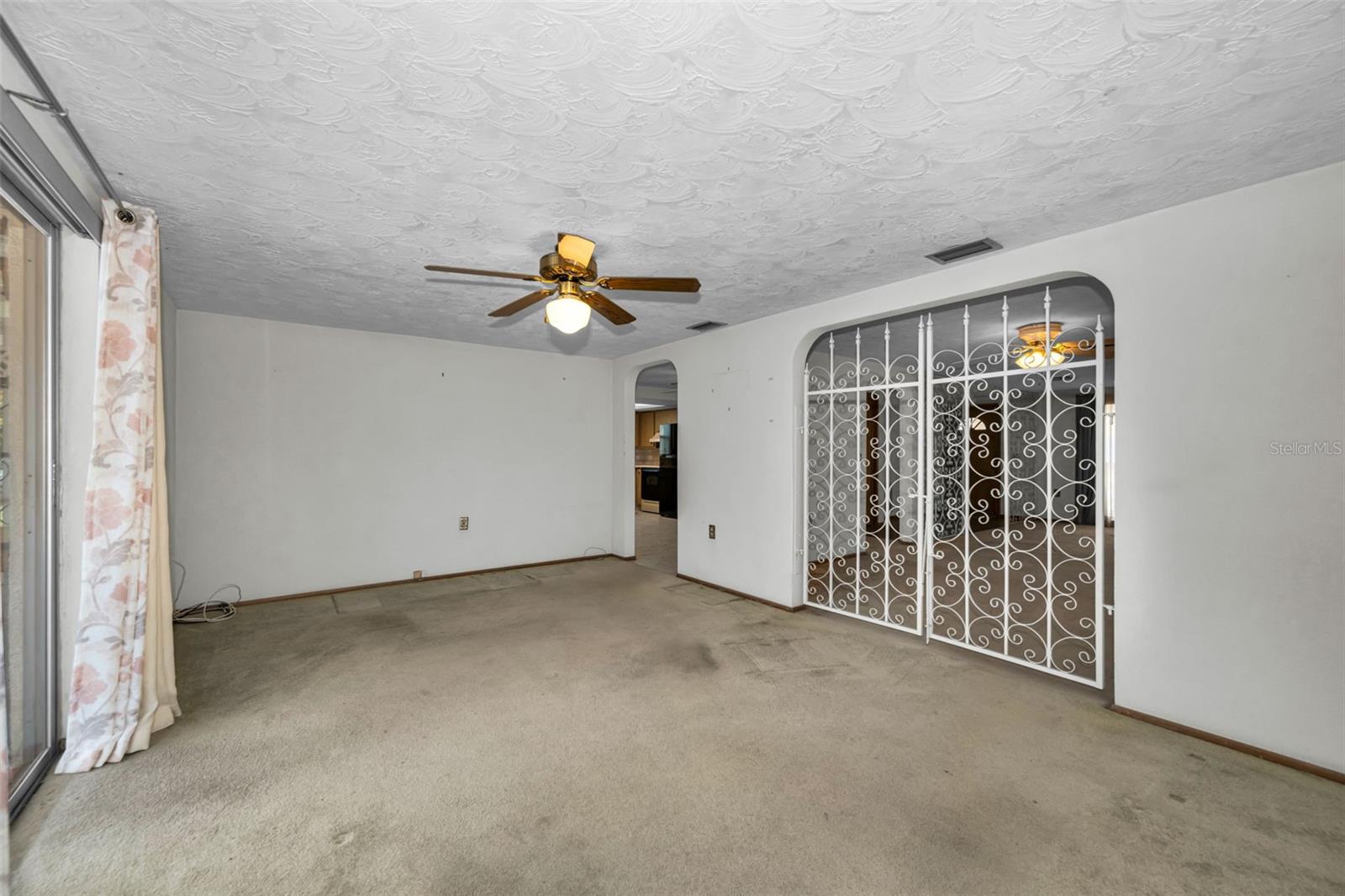 HOLIDAY GARDEN ESTATES - Residential