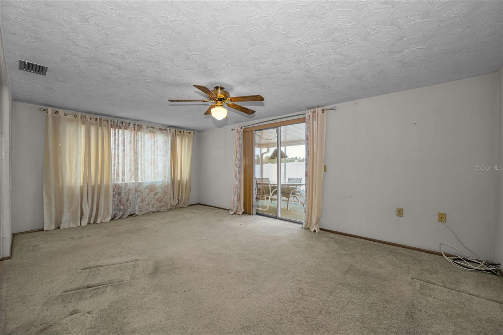 HOLIDAY GARDEN ESTATES - Residential
