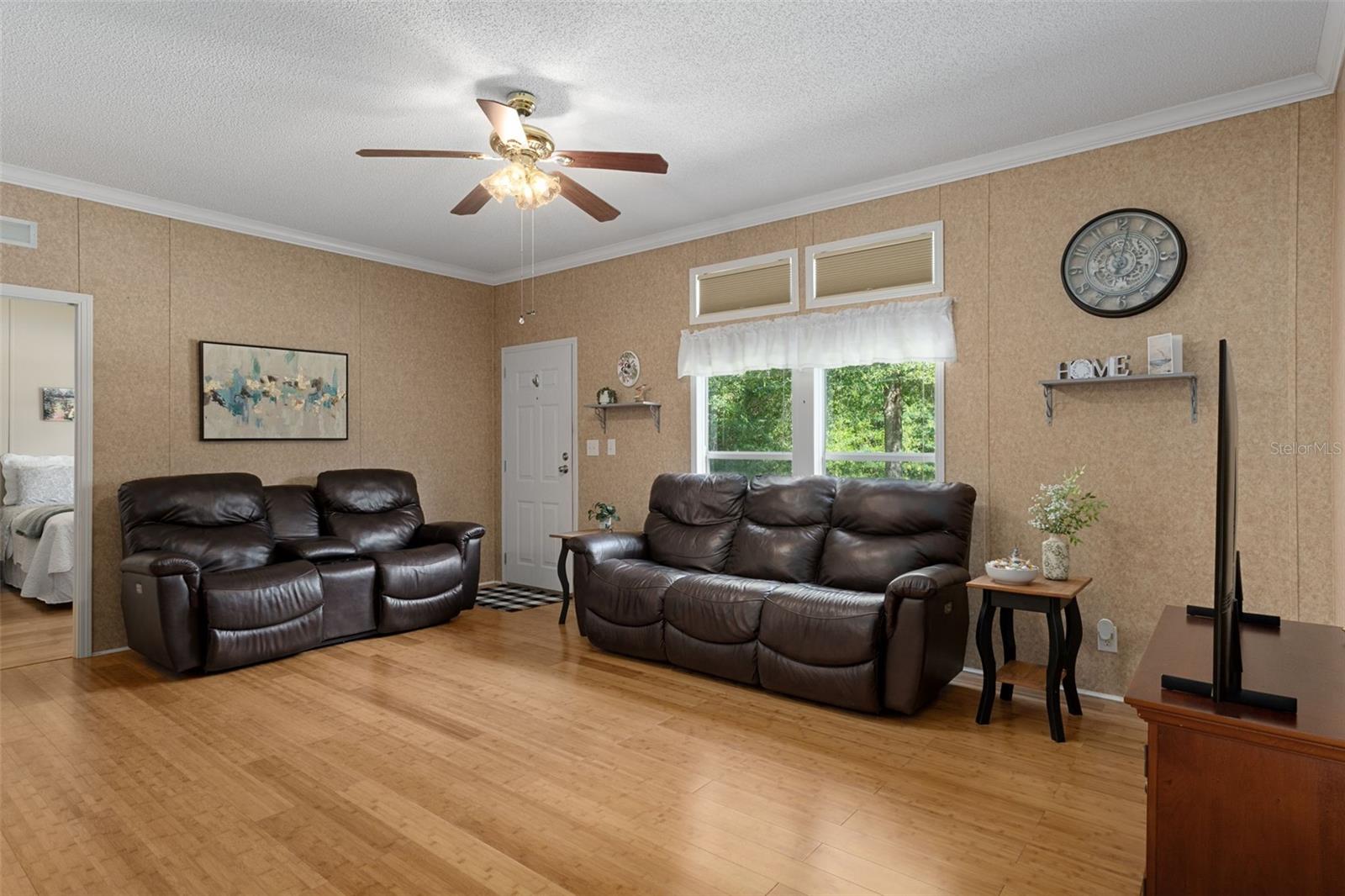 LAKE TROPICANA RANCHETTES - Residential