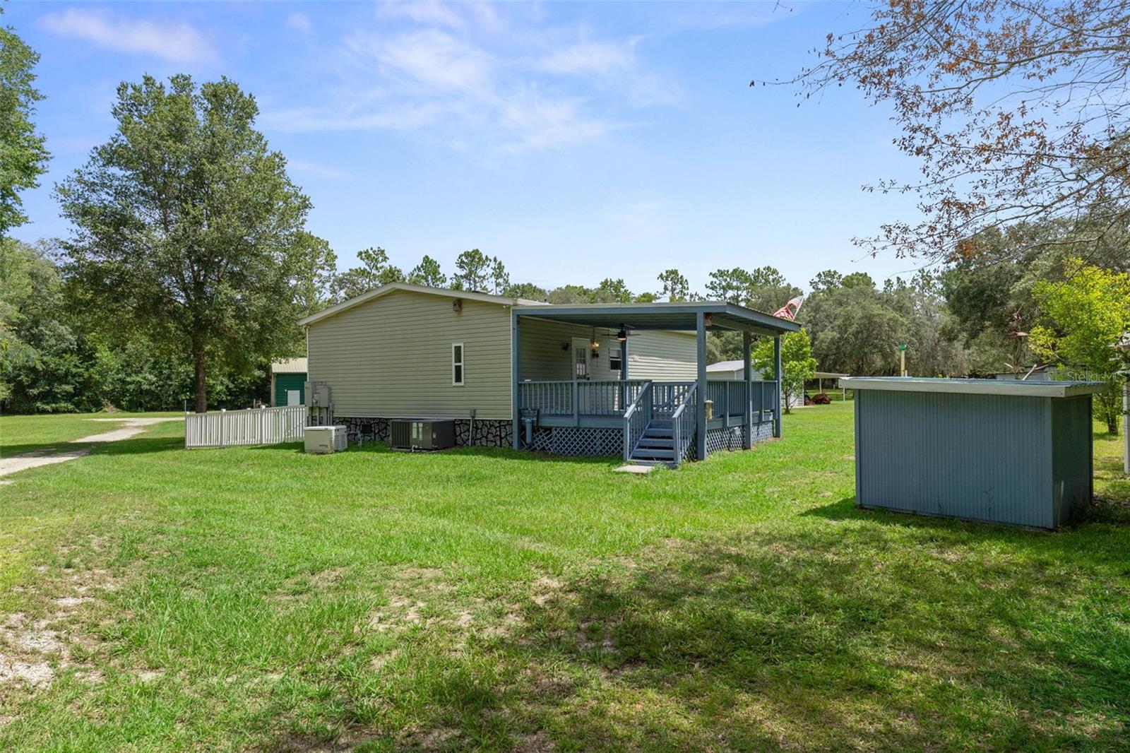 LAKE TROPICANA RANCHETTES - Residential