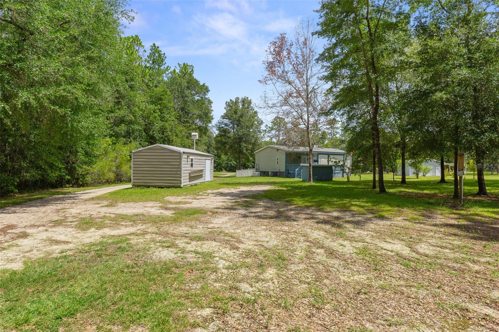 LAKE TROPICANA RANCHETTES - Residential