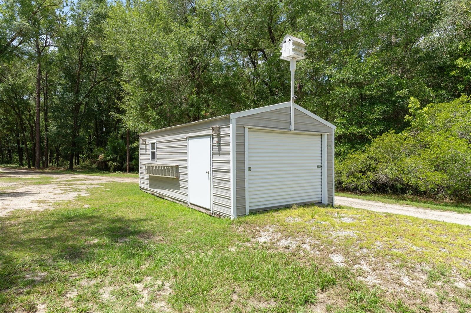 LAKE TROPICANA RANCHETTES - Residential