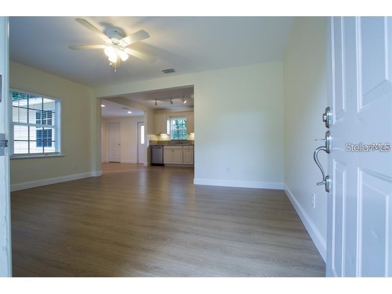RIVERSIDE NORTH - Residential Lease