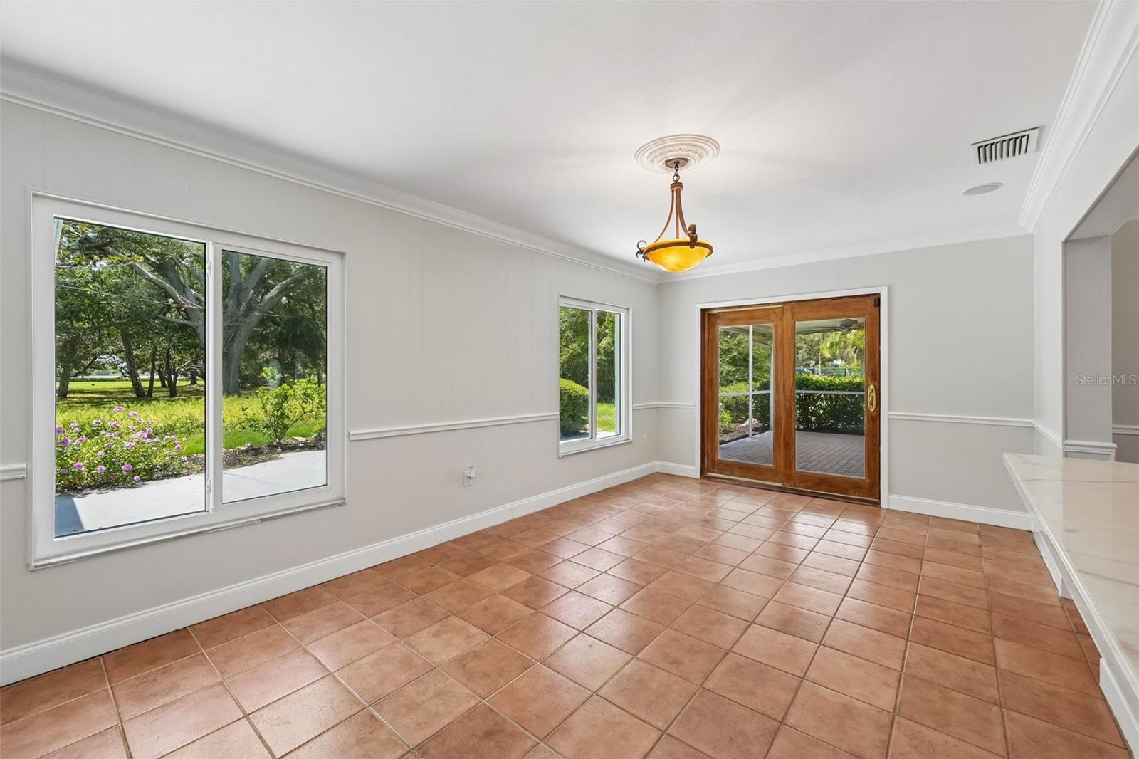 BAY POINT CORR OF - Residential