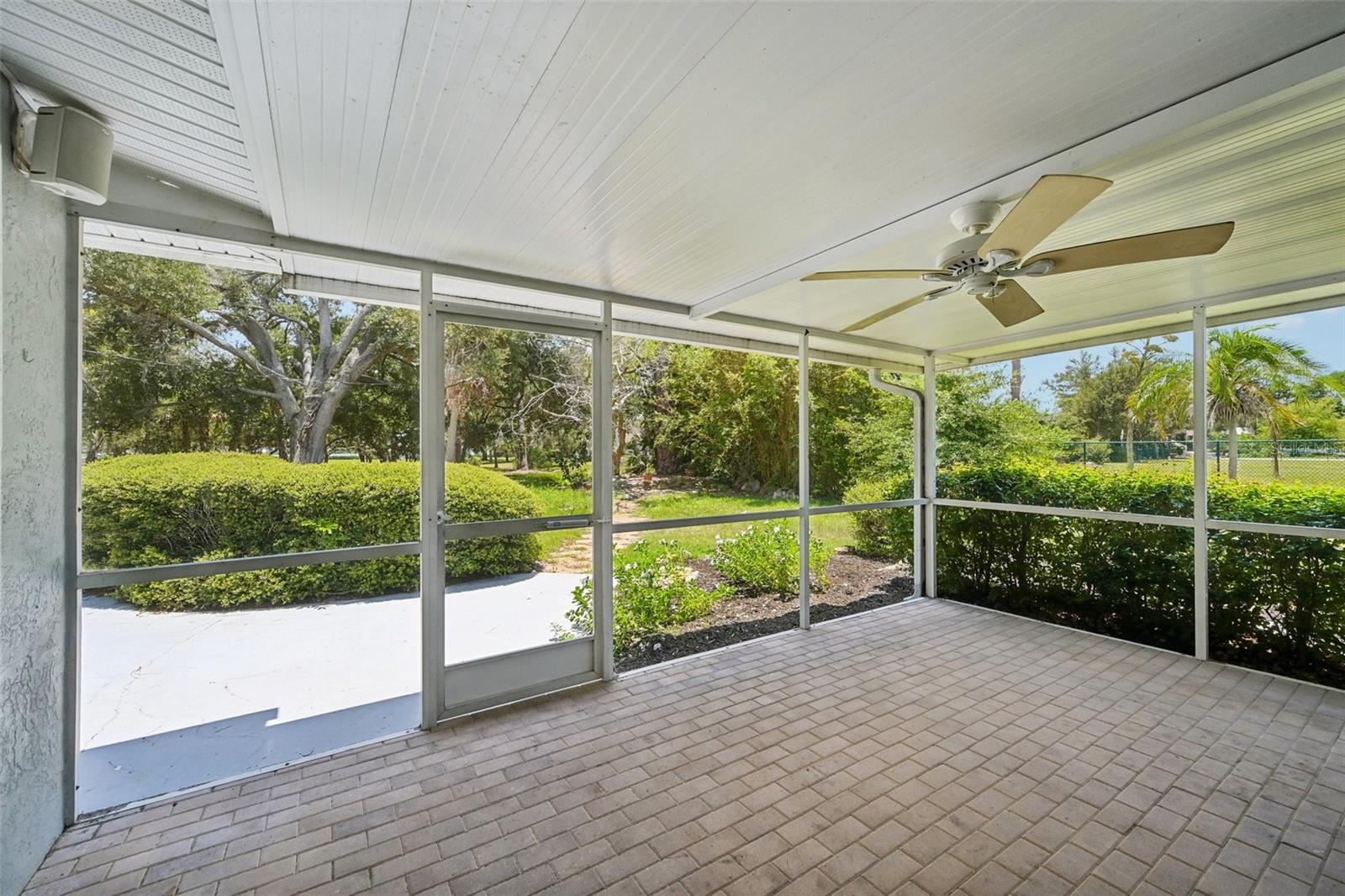 BAY POINT CORR OF - Residential