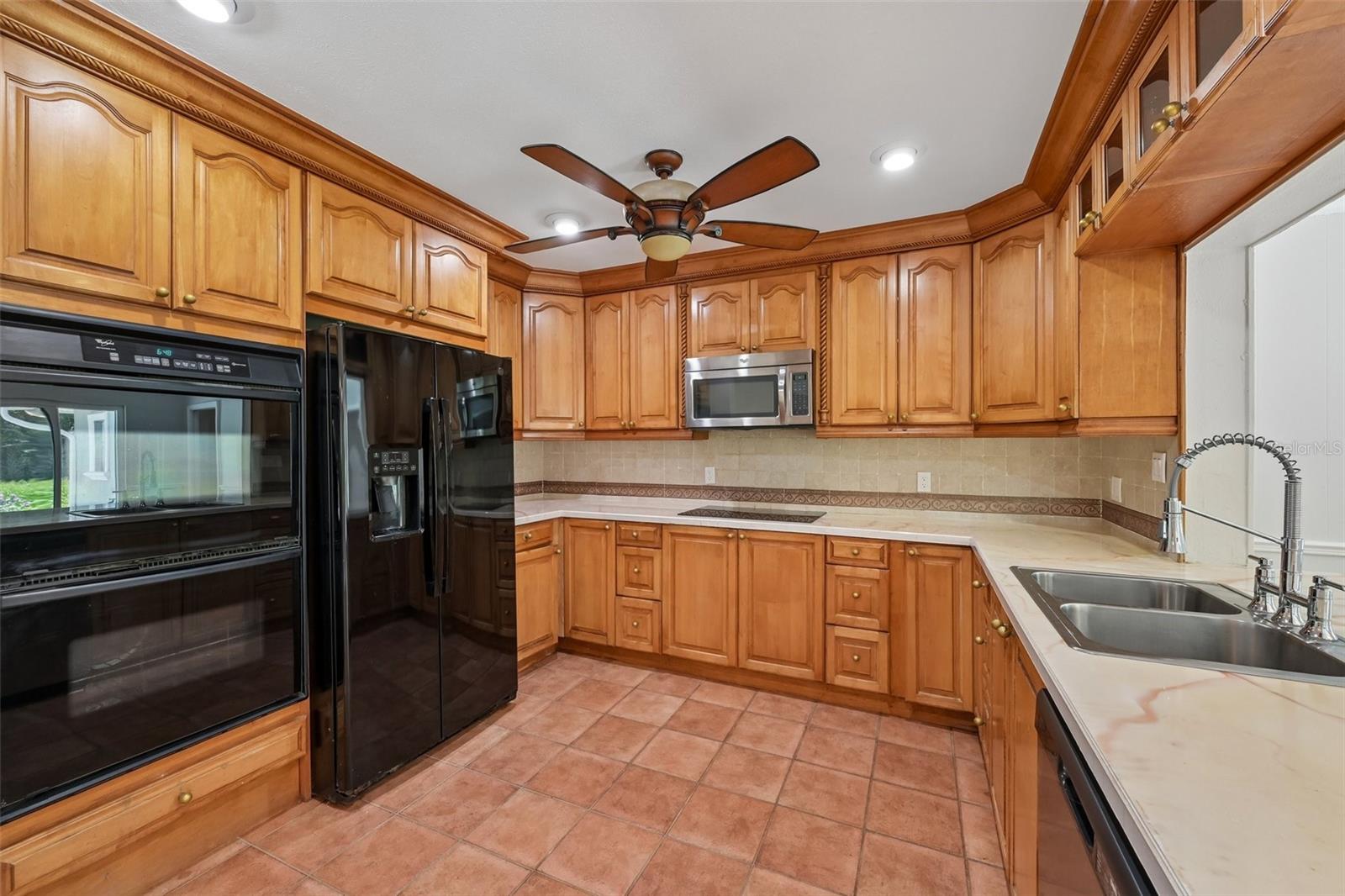 BAY POINT CORR OF - Residential
