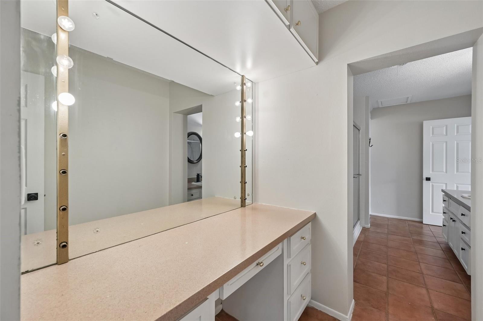 BAY POINT CORR OF - Residential