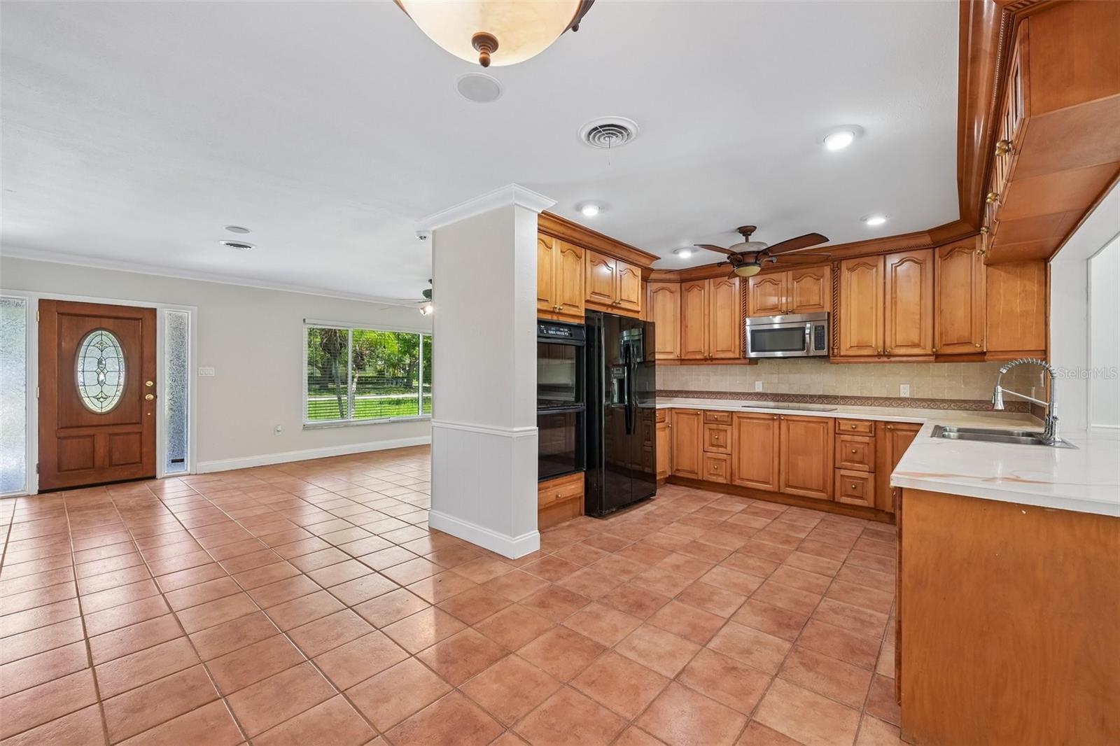 BAY POINT CORR OF - Residential