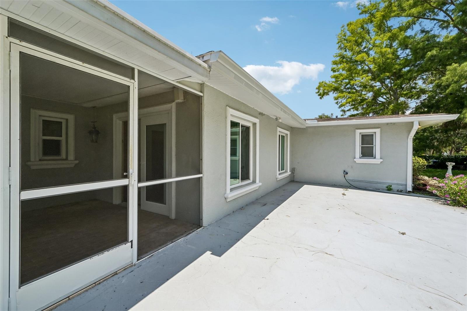 BAY POINT CORR OF - Residential