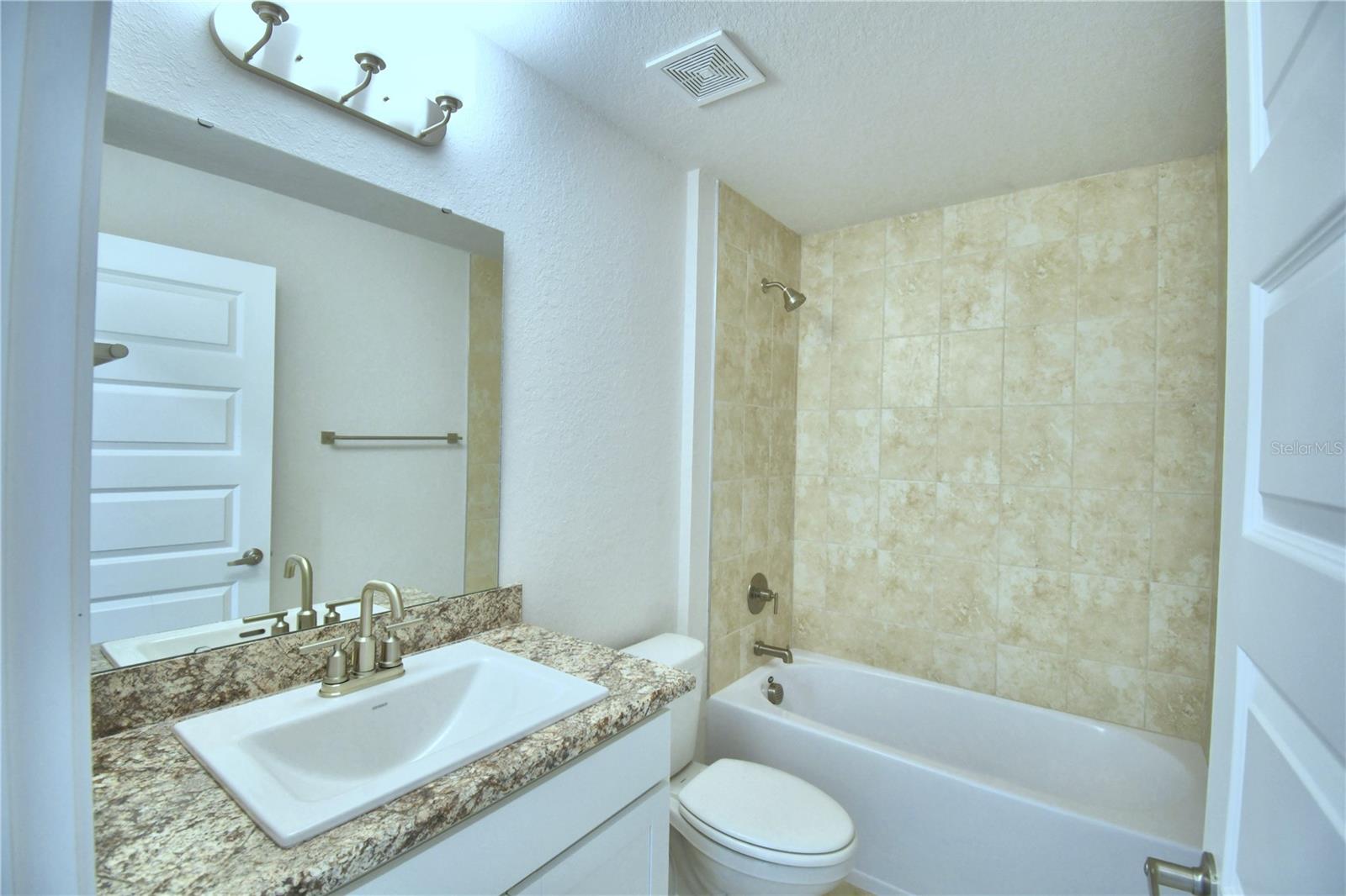 CADENCE CROSSING - Residential