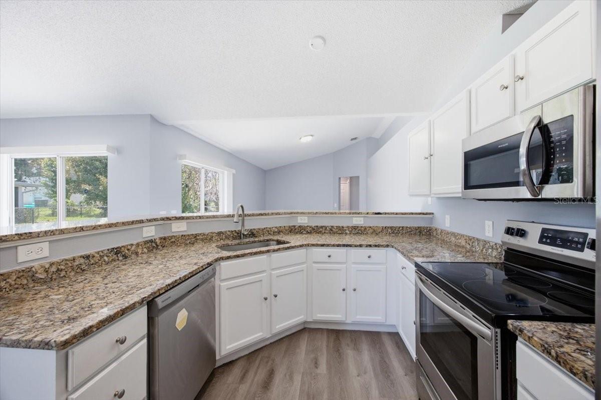 QUEENS COVE PH 04 - Residential