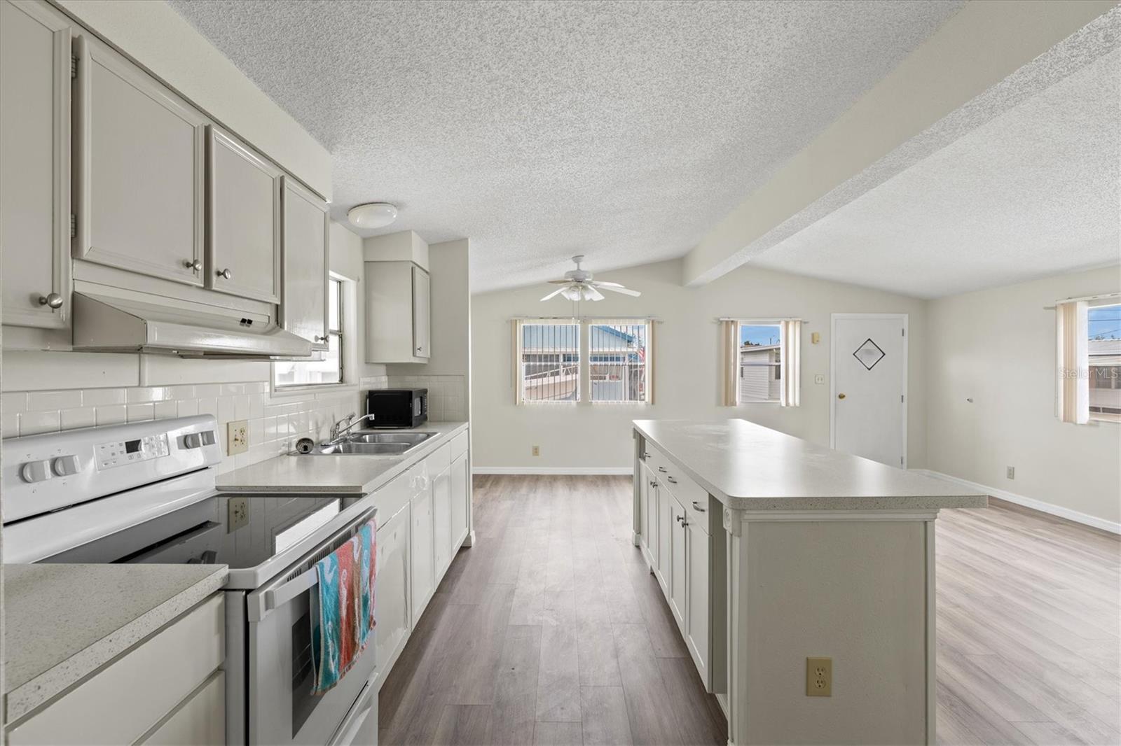 SUNNY SHORES TRAILER COMMUNITY - Residential